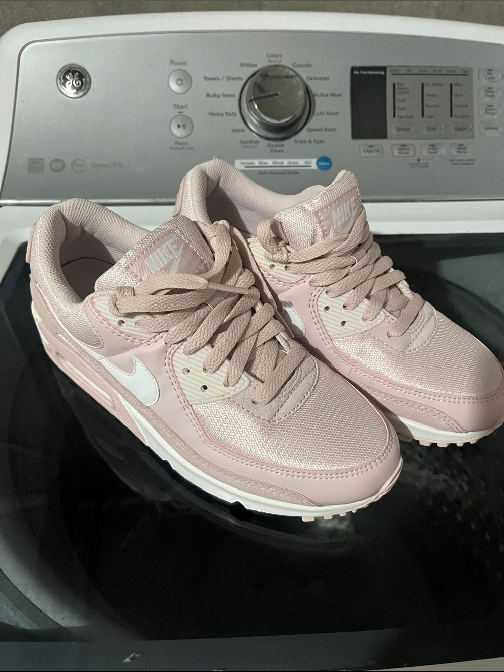Nike Women's Barely Rose/White Air Max 90 Size 8 CZ6221-600